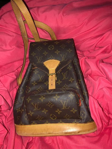 louis vuitton bloomsbury cracking|Louis Vuitton backpack cracking.